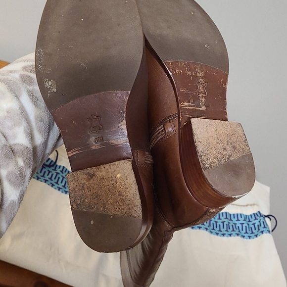 Tory Burch boots - Picture 4 of 7